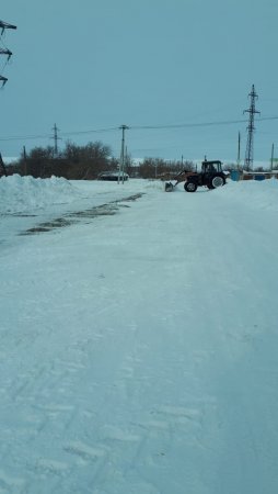 На всей территории городского округа продолжаются работы по ликвидации последствий обильного снегопада и метелей