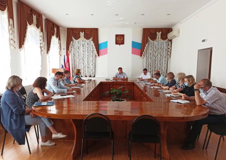 26 июля, глава муниципального образования Денис Павлов провёл очередное расширенное аппаратное совещание