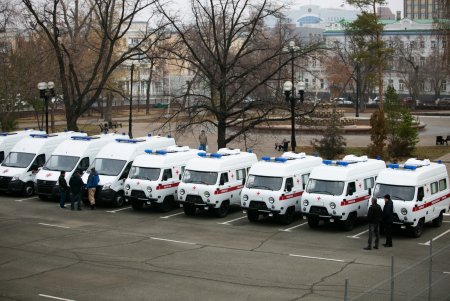 2 ноября, 20 новых укомплектованных автомобилей скорой помощи поступили в 9 медицинских учреждений региона