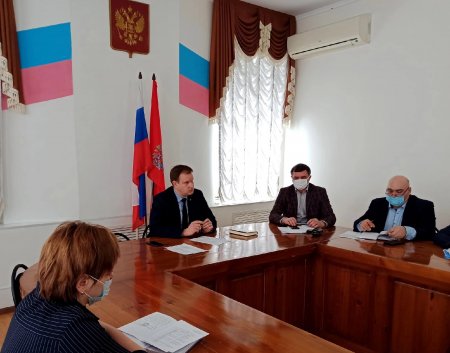 9 марта, глава муниципального образования Денис Павлов провёл очередное расширенное аппаратное совещание.