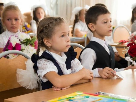 Оренбуржцы могут записать ребенка в первый класс на портале «Госуслуги».