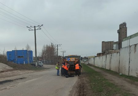 В городе Абдулино начался ямочный ремонт улично-дорожной сети.