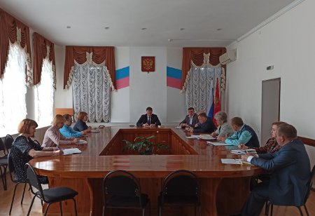 25 апреля, глава муниципального образования Денис Павлов провёл очередное расширенное аппаратное совещание.