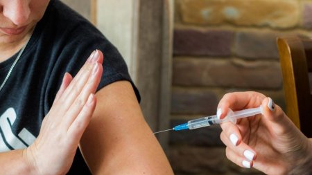 Обязательная вакцинация от COVID-19 в Оренбургской области отменена!