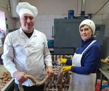 Житель Матвеевского района Оренбургской области открыл свой колбасный цех.