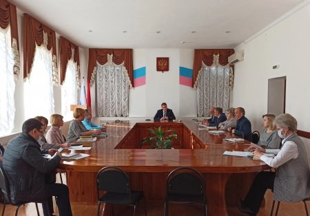 17 октября, глава муниципального образования Денис Павлов провёл очередное расширенное аппаратное совещание.