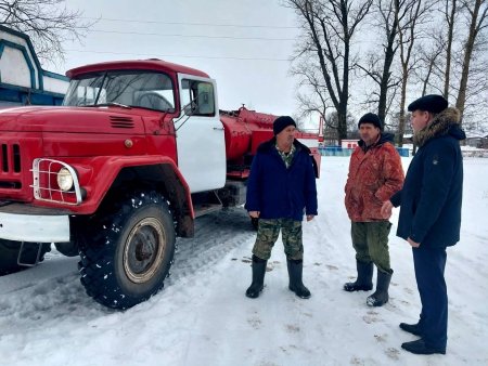 24 ноября, глава муниципального образования Денис Павлов побывал с рабочей поездкой в сёлах Артемьевка и Тирис-Усманово.