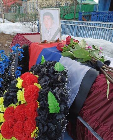В Абдулино проводили в последний путь Рифата Рифовича Низамова, погибшего в ходе участия в специальной военной операции